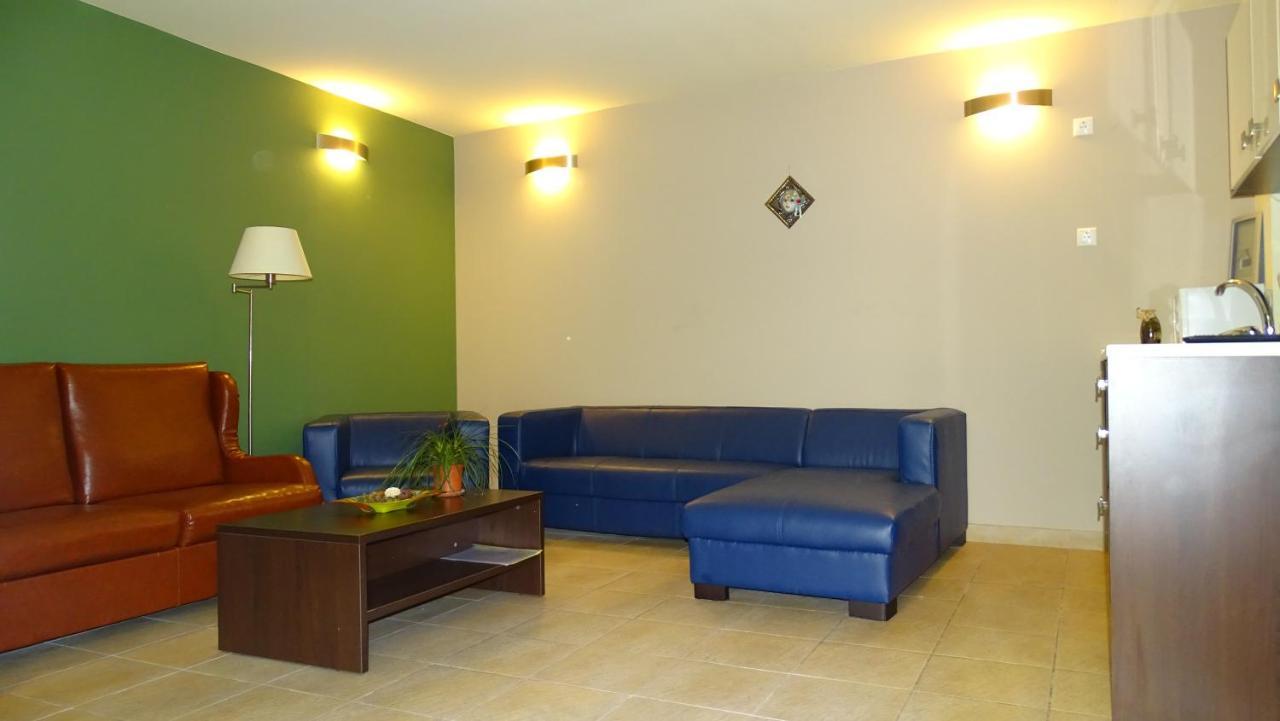 Casa Elysee Otel Deva Dış mekan fotoğraf