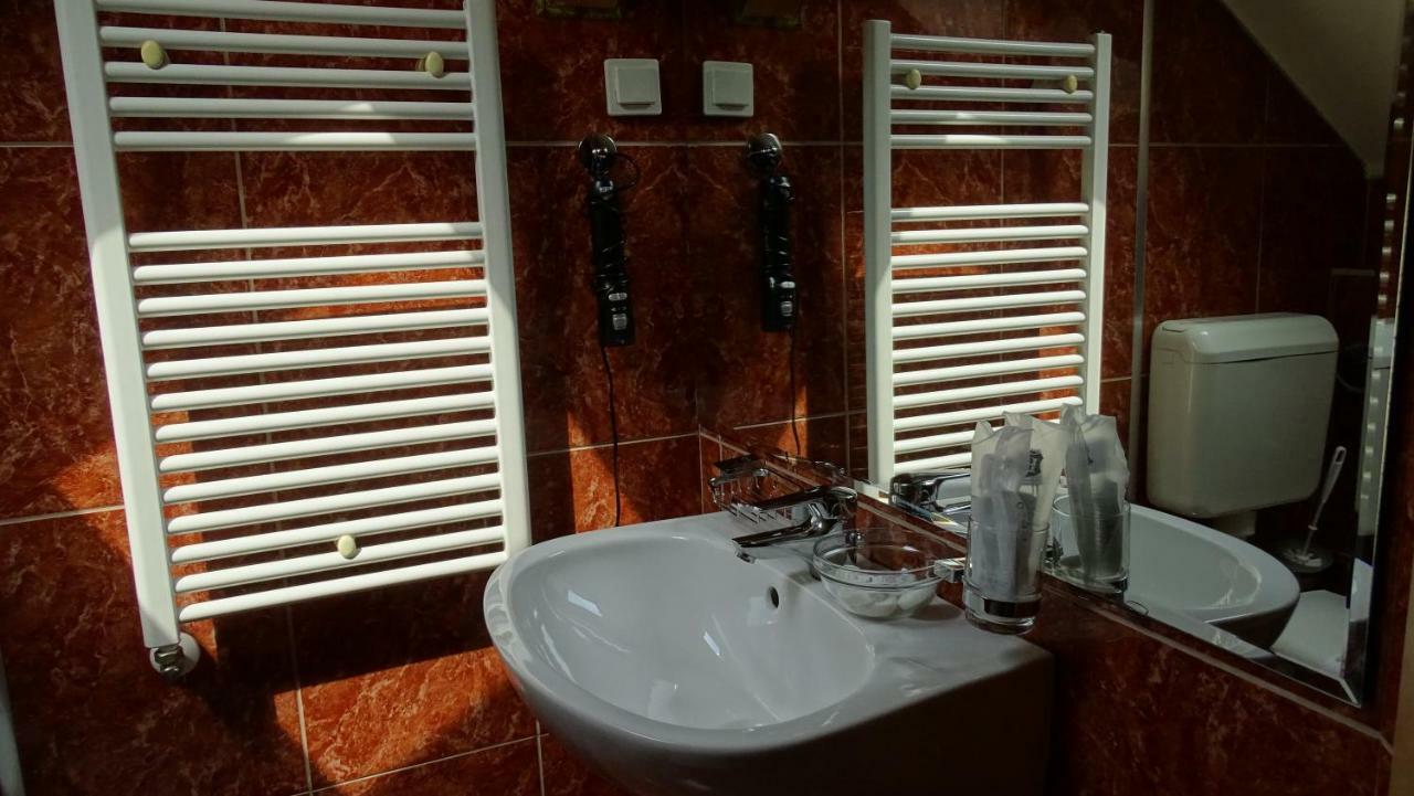 Casa Elysee Otel Deva Dış mekan fotoğraf