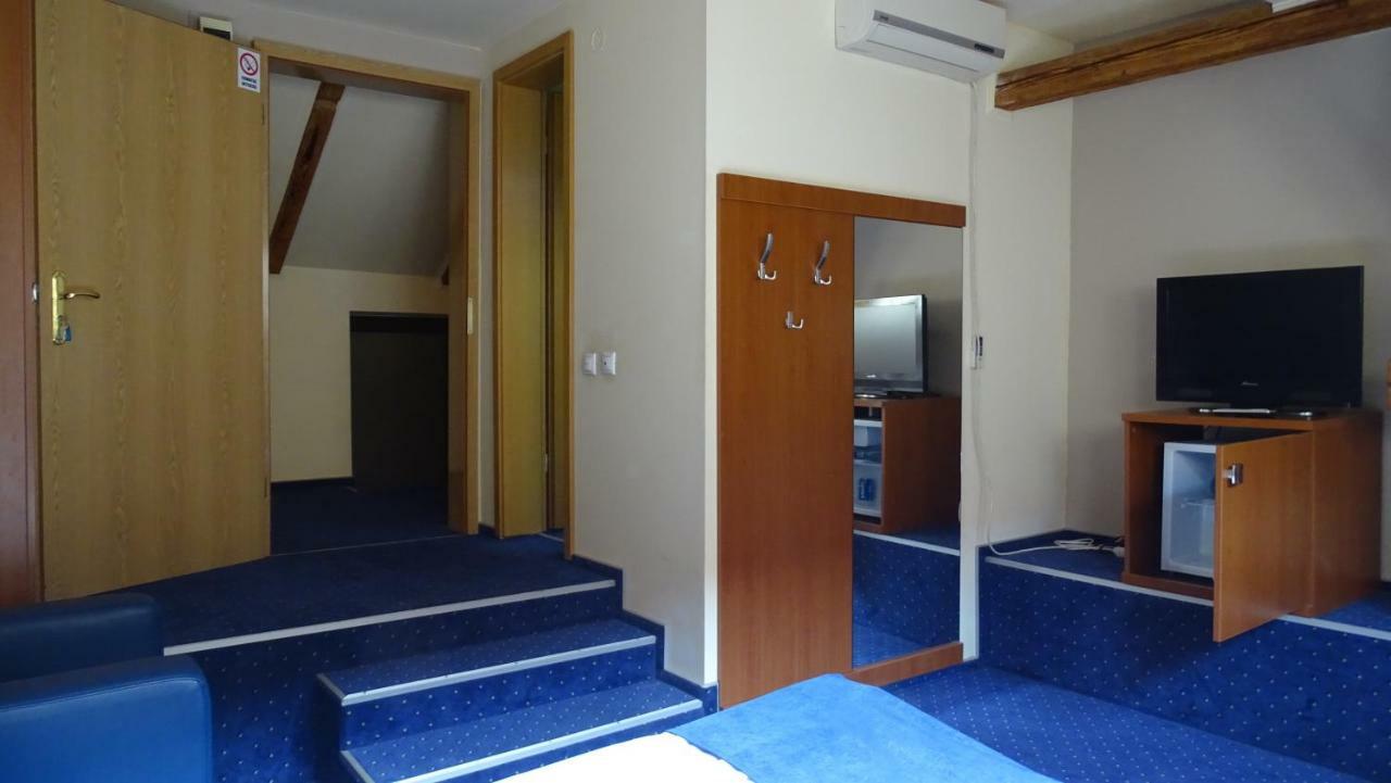 Casa Elysee Otel Deva Dış mekan fotoğraf