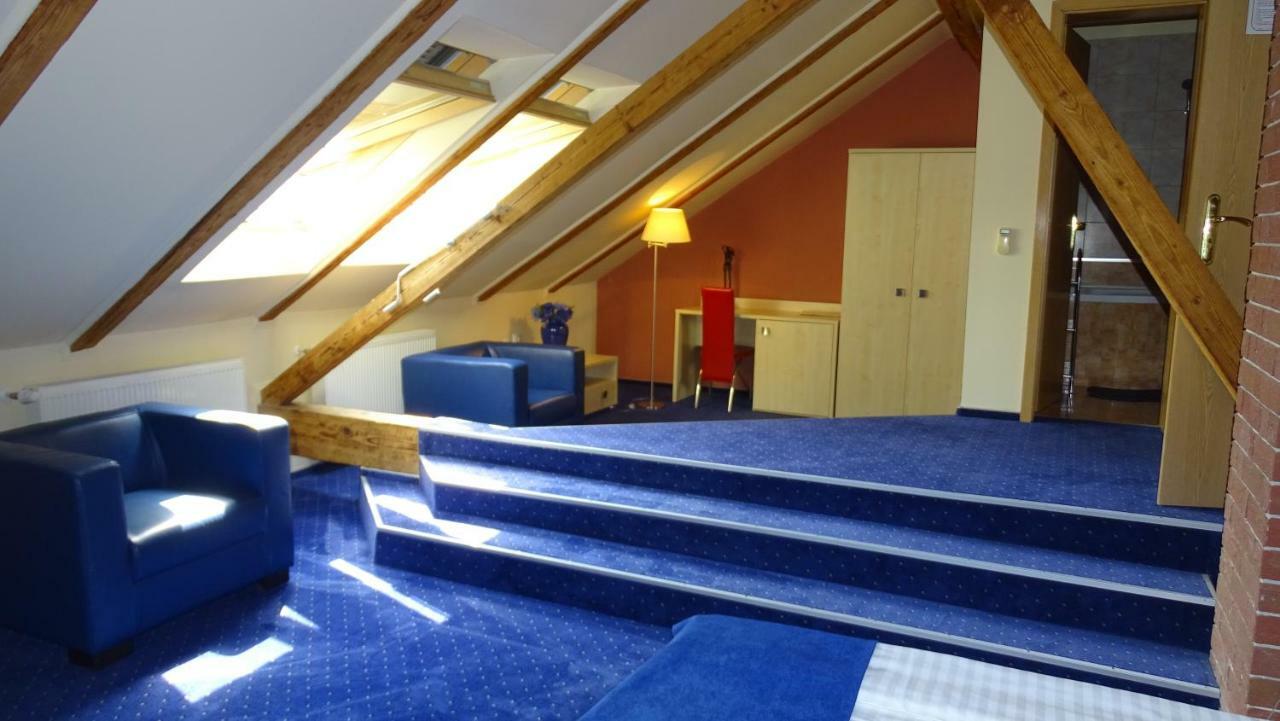 Casa Elysee Otel Deva Dış mekan fotoğraf